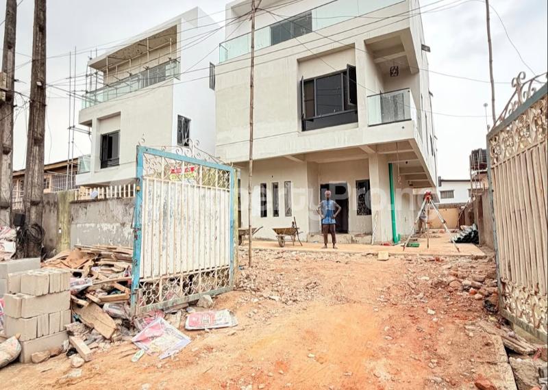 4 bedroom House for sale Ikeja Lagos