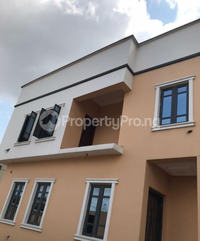 4 bedroom House for sale Arowojobe Est, Maryland Lagos
