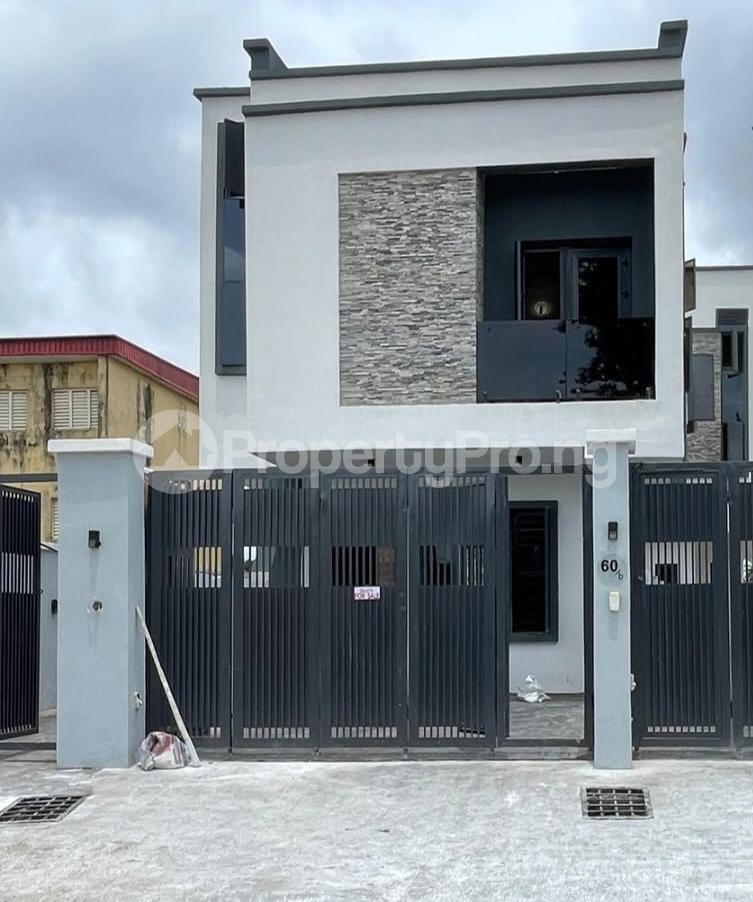 4 bedroom House for sale Surulere Lagos - 0