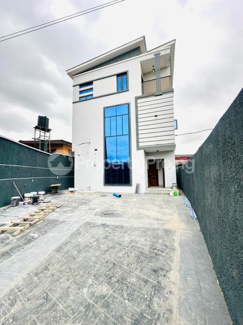 4 bedroom House for sale Ifako-gbagada Gbagada Lagos