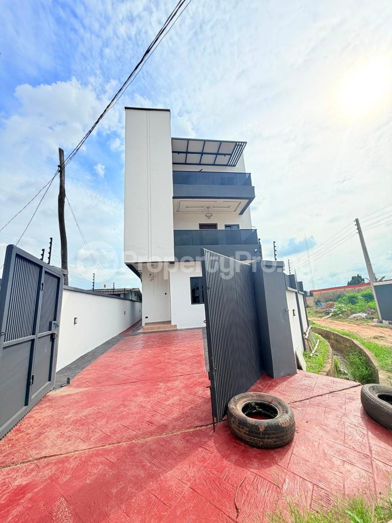 4 bedroom House for sale Oko oba Agege Lagos