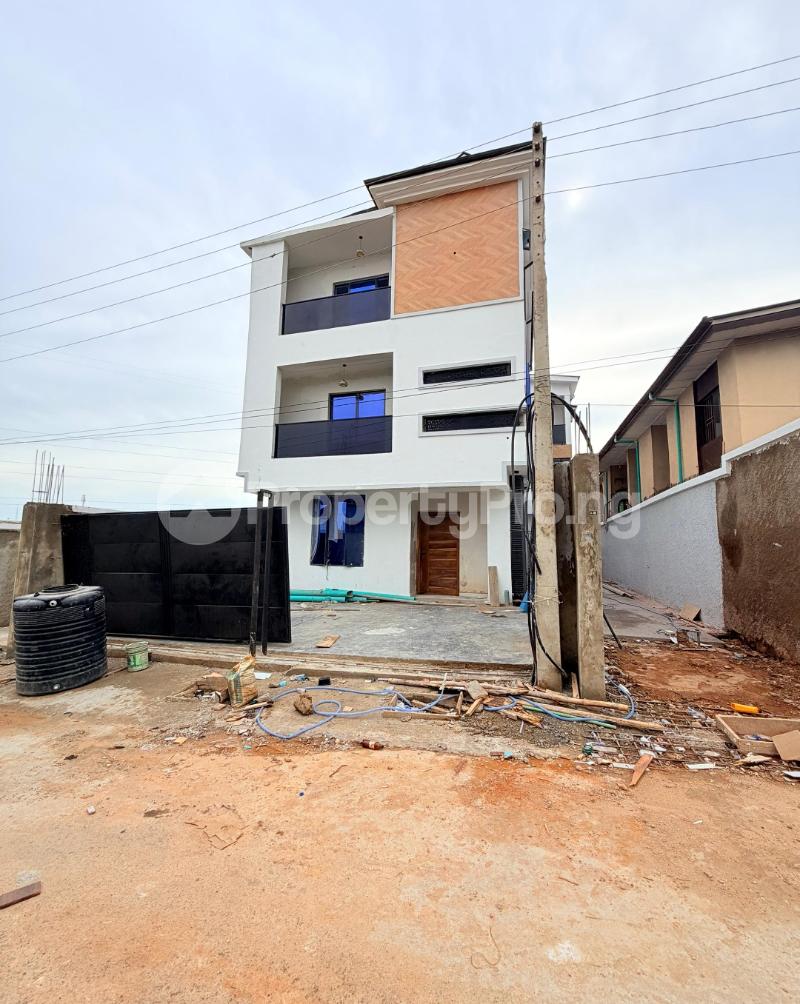 4 bedroom House for sale Magodo GRA Phase 1 Ojodu Lagos