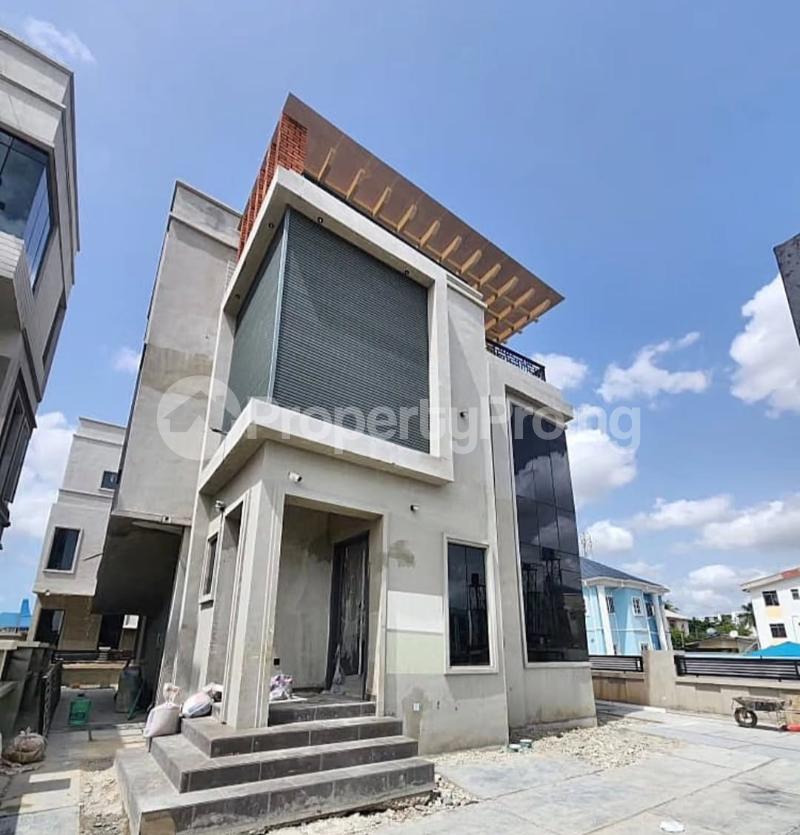 4 bedroom House for sale Surulere Lagos