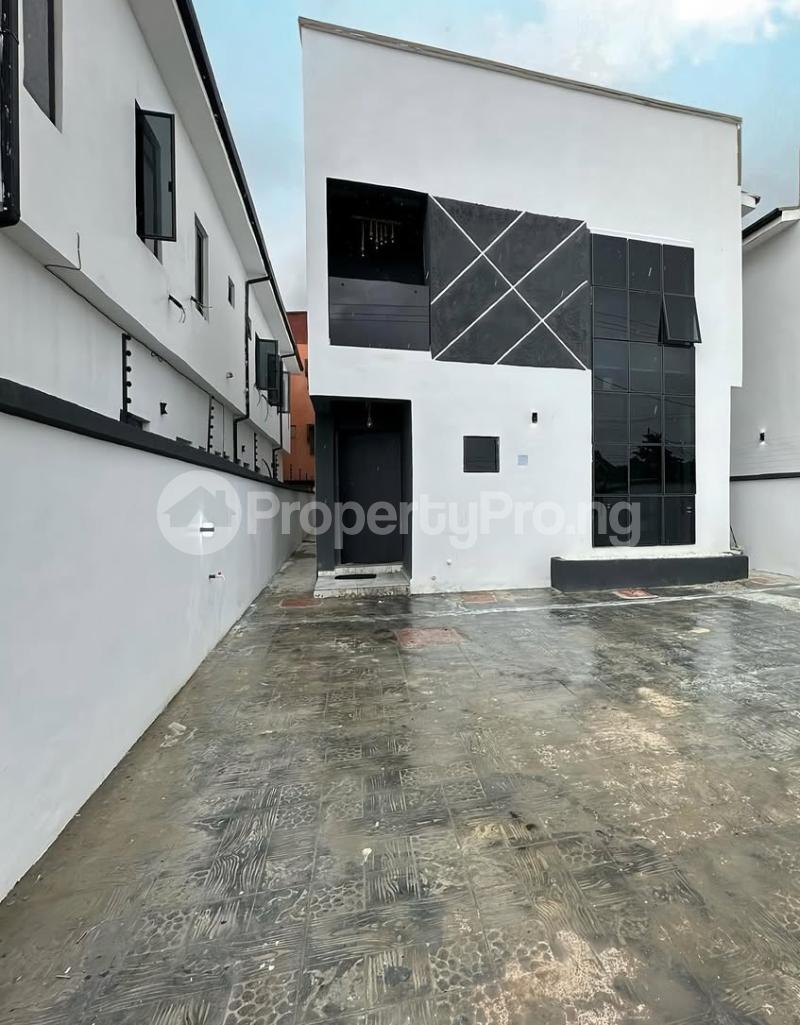 4 bedroom House for sale Ogba Lagos