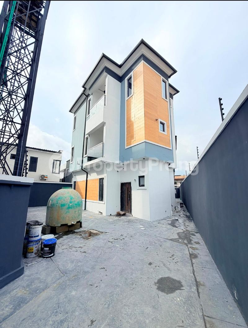 5 bedroom House for sale Gbagada Lagos