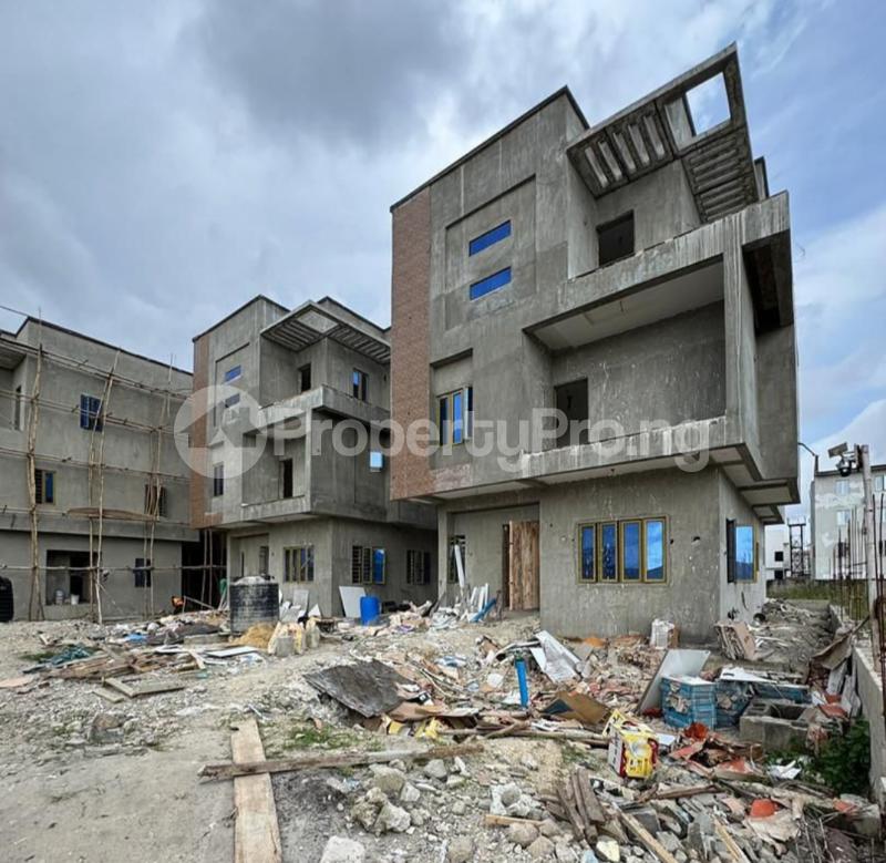 4 bedroom House for sale Surulere Lagos