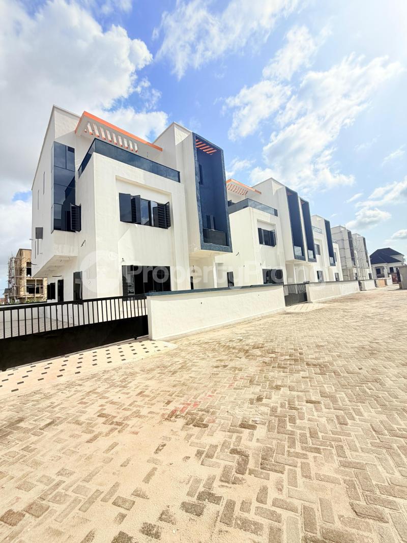 4 bedroom House for sale Amuwo Odofin Amuwo Odofin Lagos
