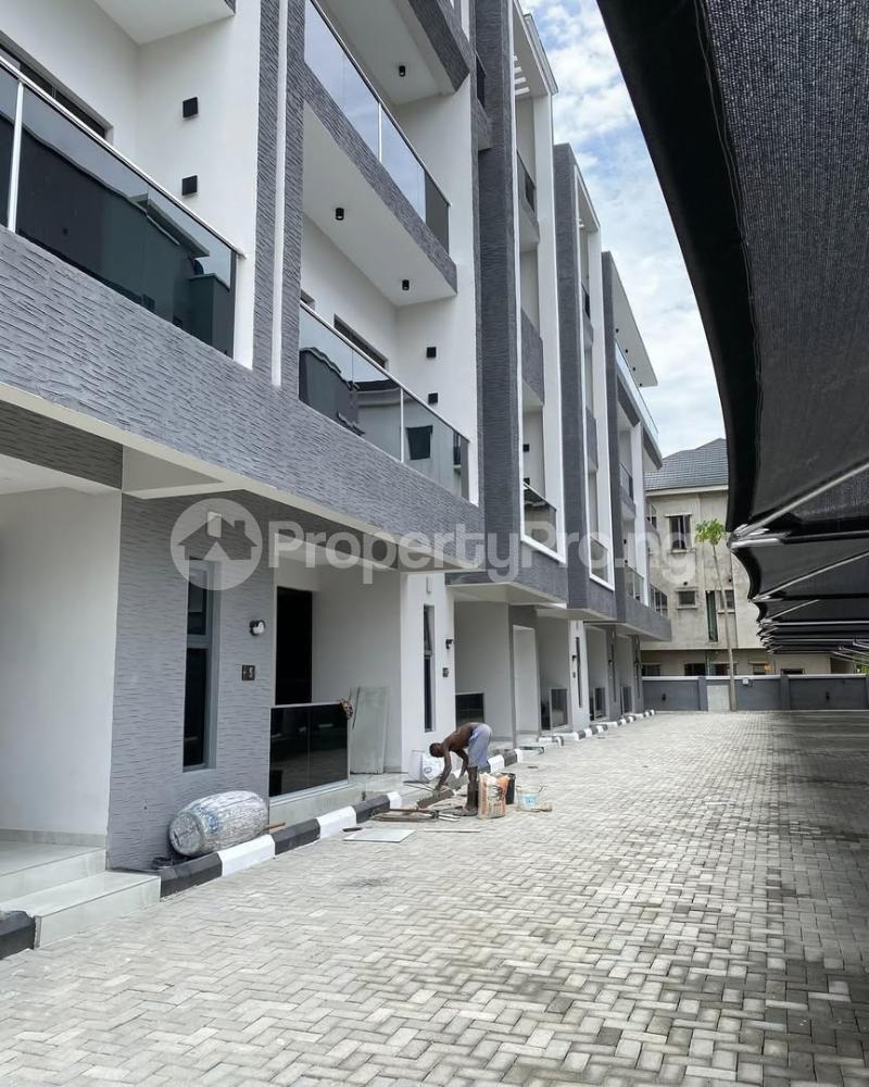 4 bedroom House for rent ONIRU Victoria Island Lagos