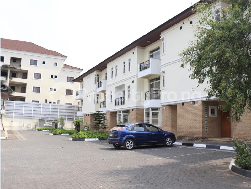 4 bedroom House for rent Kuramo Close Bourdillon Ikoyi Lagos