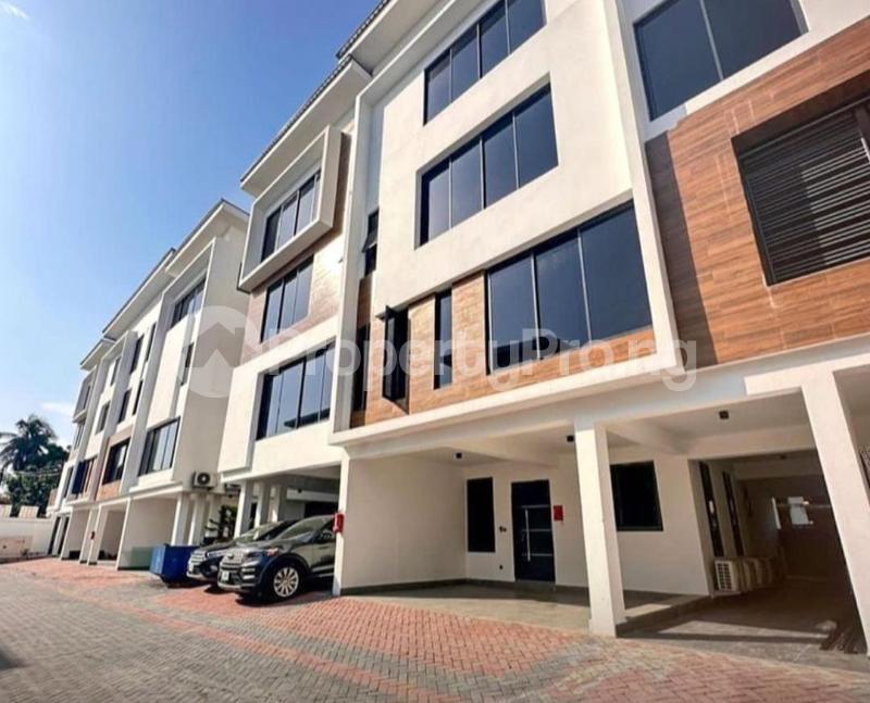 4 bedroom House for sale Close To Gerald Road, Ikoyi Lagos