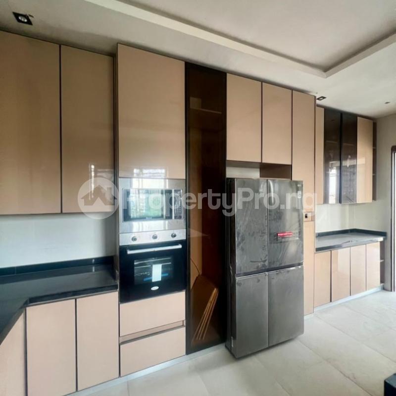 4 bedroom House for sale Shonibare Estate Maryland Lagos