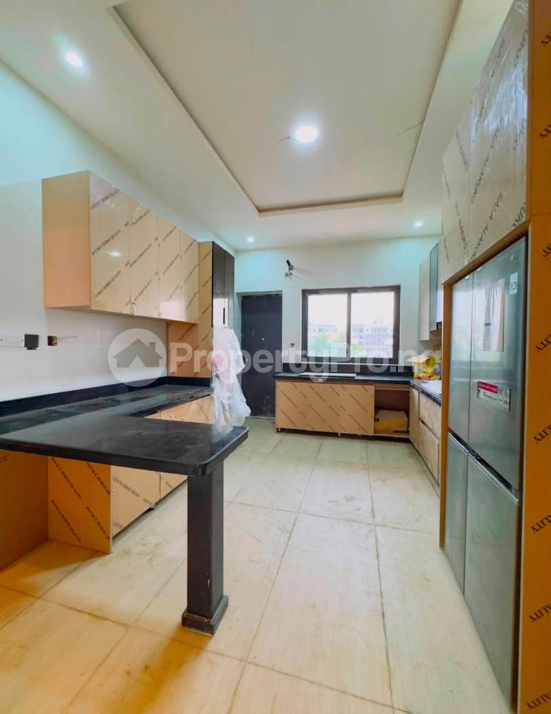 4 bedroom House for sale Shonibare Estate Maryland Lagos