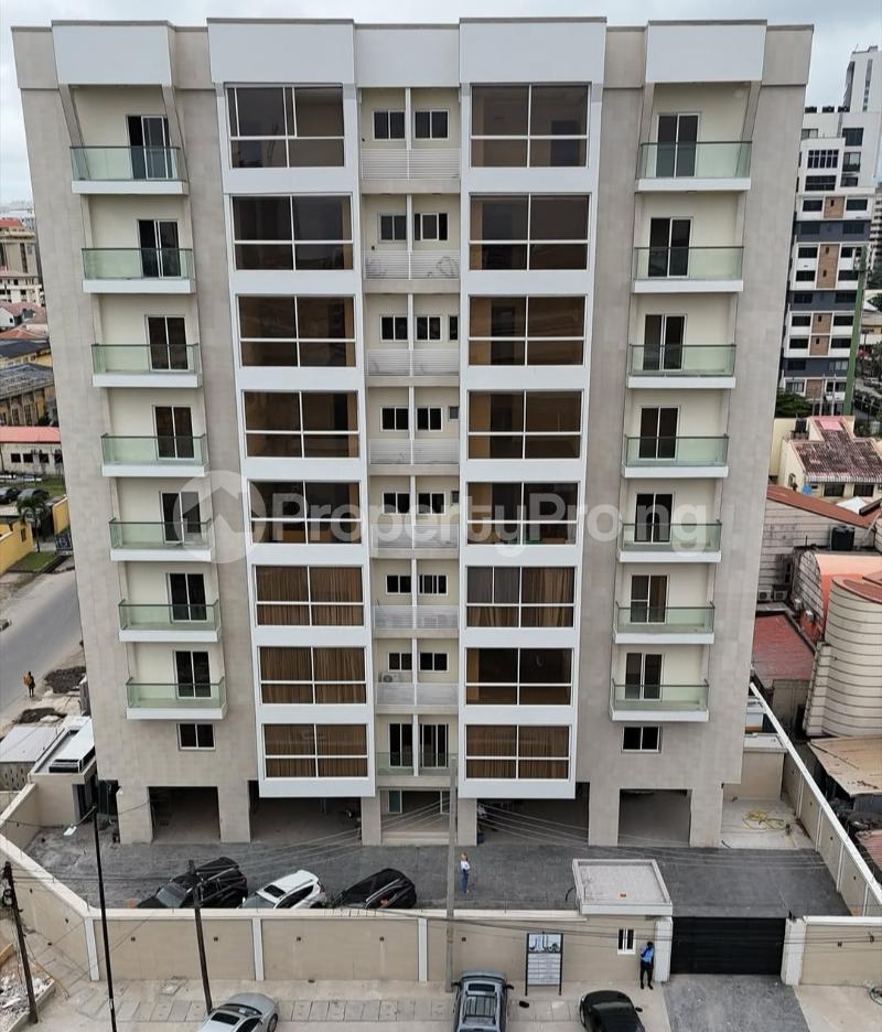 4 bedroom House for sale Victoria Island Lagos