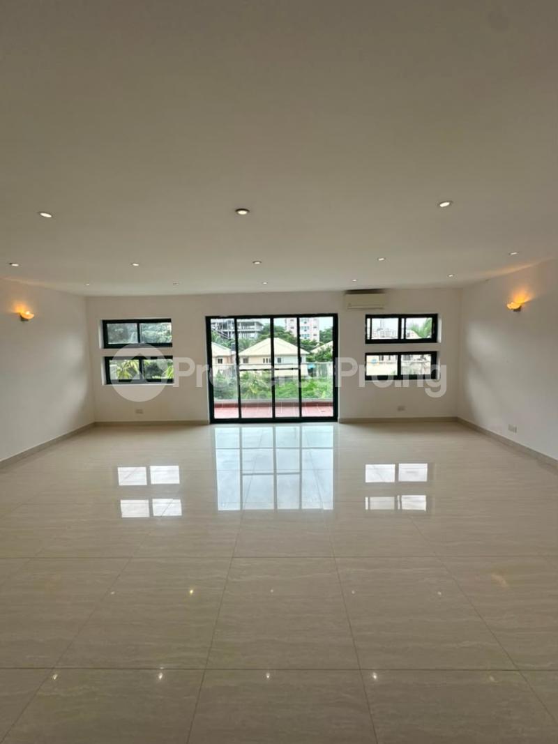 4 bedroom House for rent Victoria Island Lagos