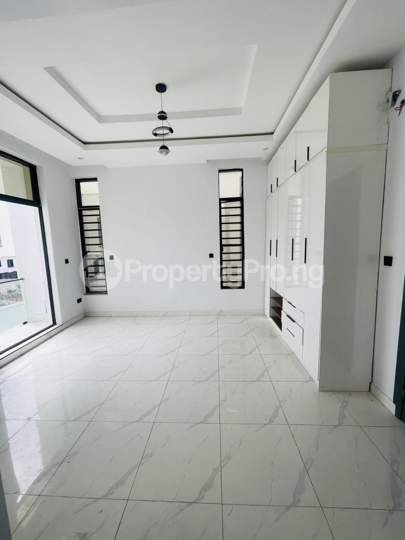 4 bedroom House for rent Ikota Lekki Lagos