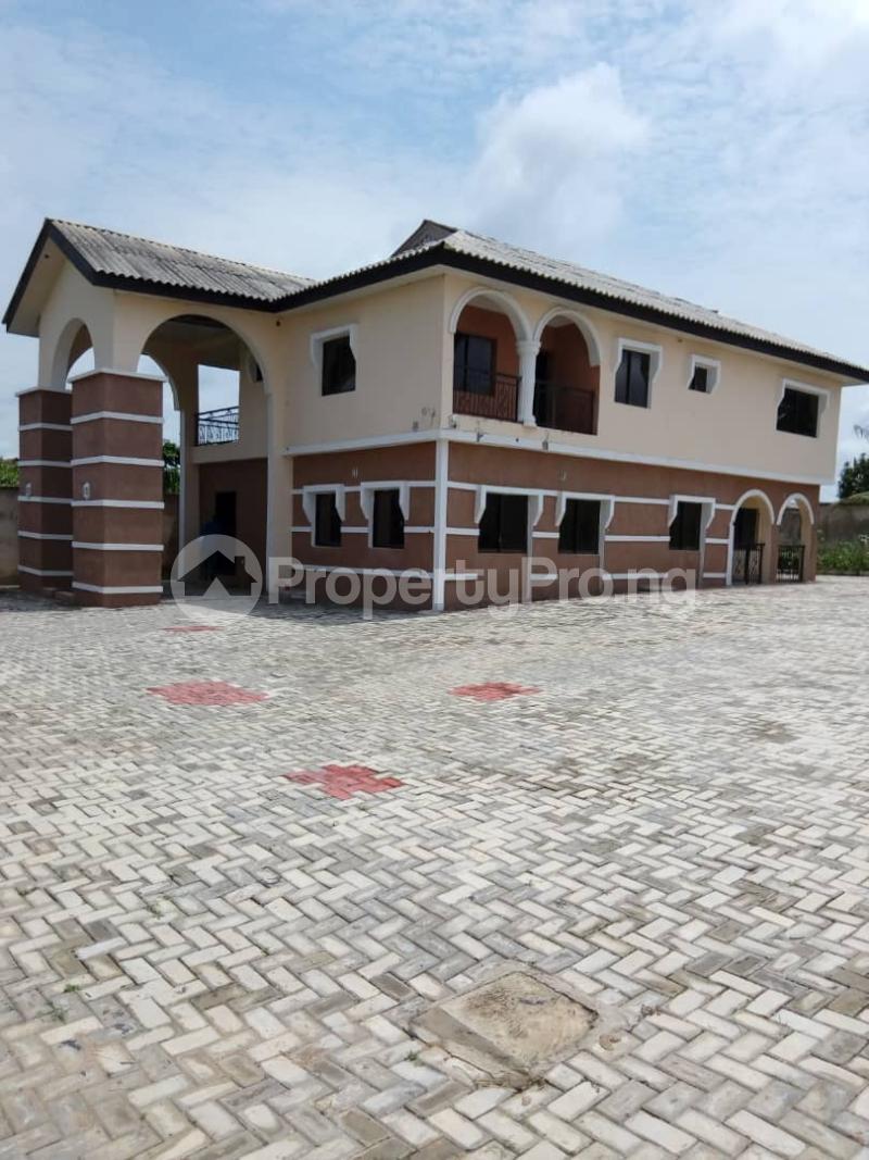 4 bedroom Flat / Apartment for rent Peluseriki Off Ire Akari Estate Akala Express Ibadan Oyo