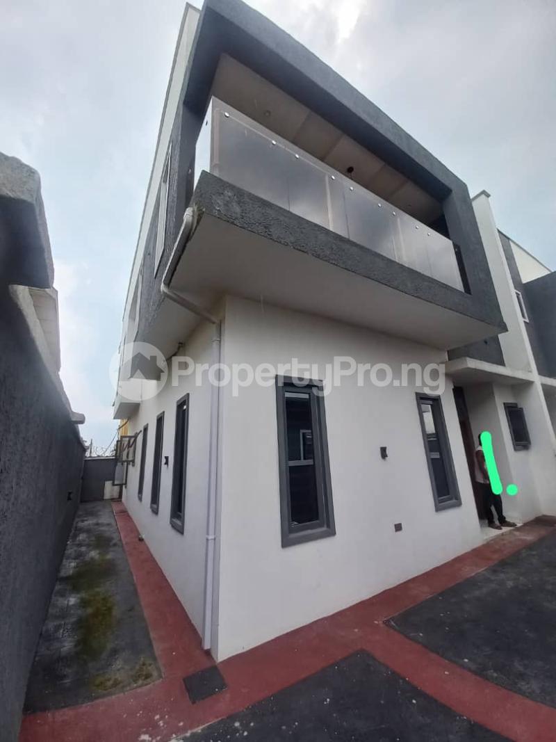 4 bedroom House for sale Isheri, Magodo Kosofe/Ikosi Lagos