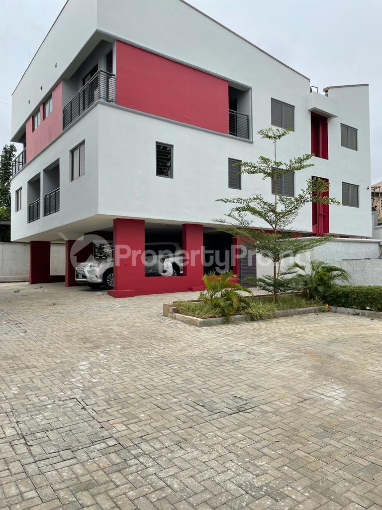 4 bedroom House for rent Okupe Estate Mende Maryland Lagos