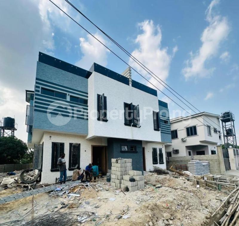 4 bedroom House for sale Millenuim/UPS Gbagada Lagos