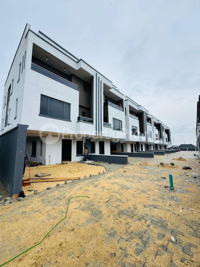 4 bedroom House for sale Phase 1 Est, Ogudu Lagos