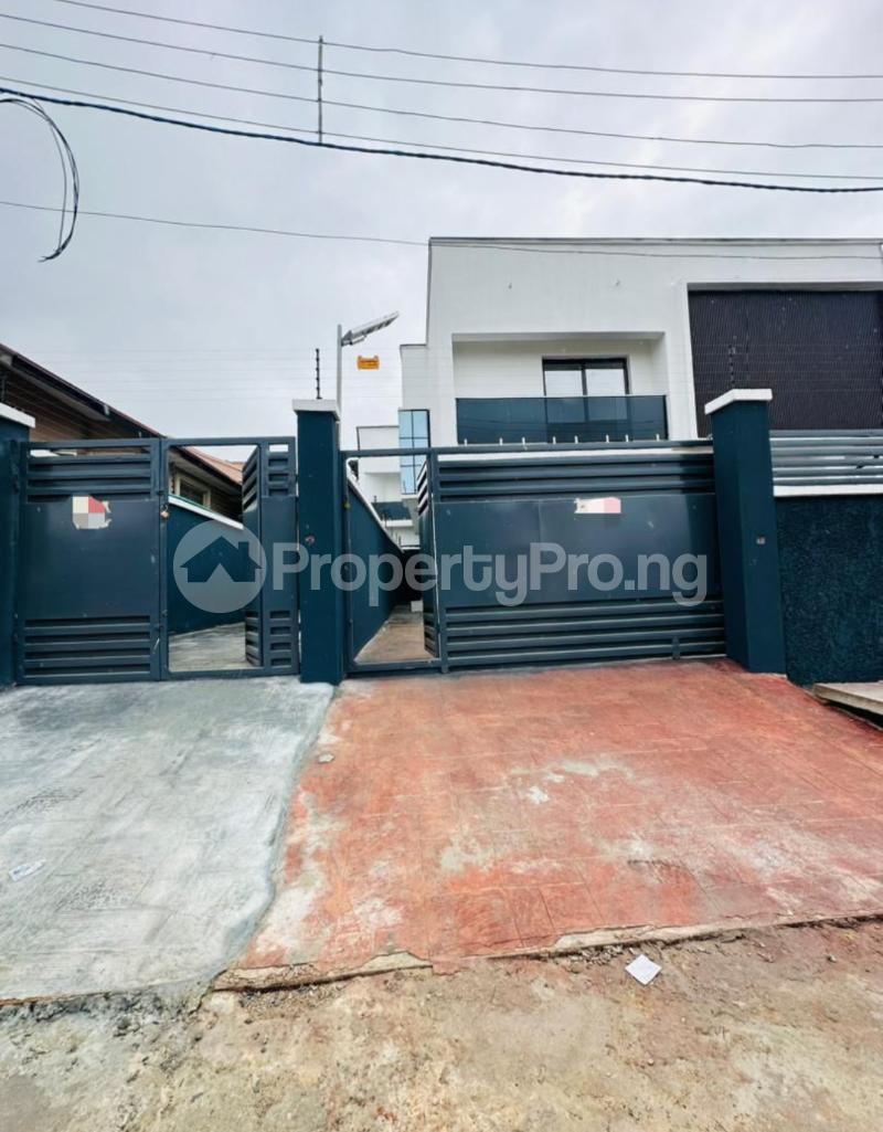 4 bedroom House for sale Gbagada Lagos