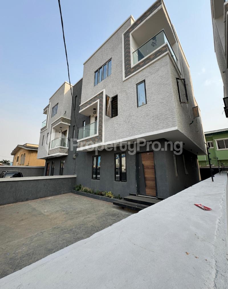 4 bedroom House for sale Berger Ojodu Lagos