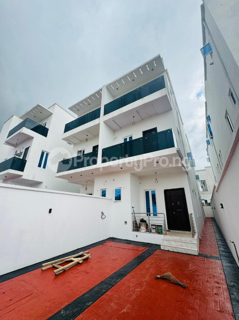 4 bedroom House for sale Omole phase 1 Ojodu Lagos