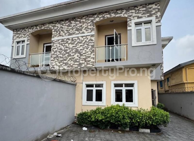 4 bedroom House for sale Surulere Lagos