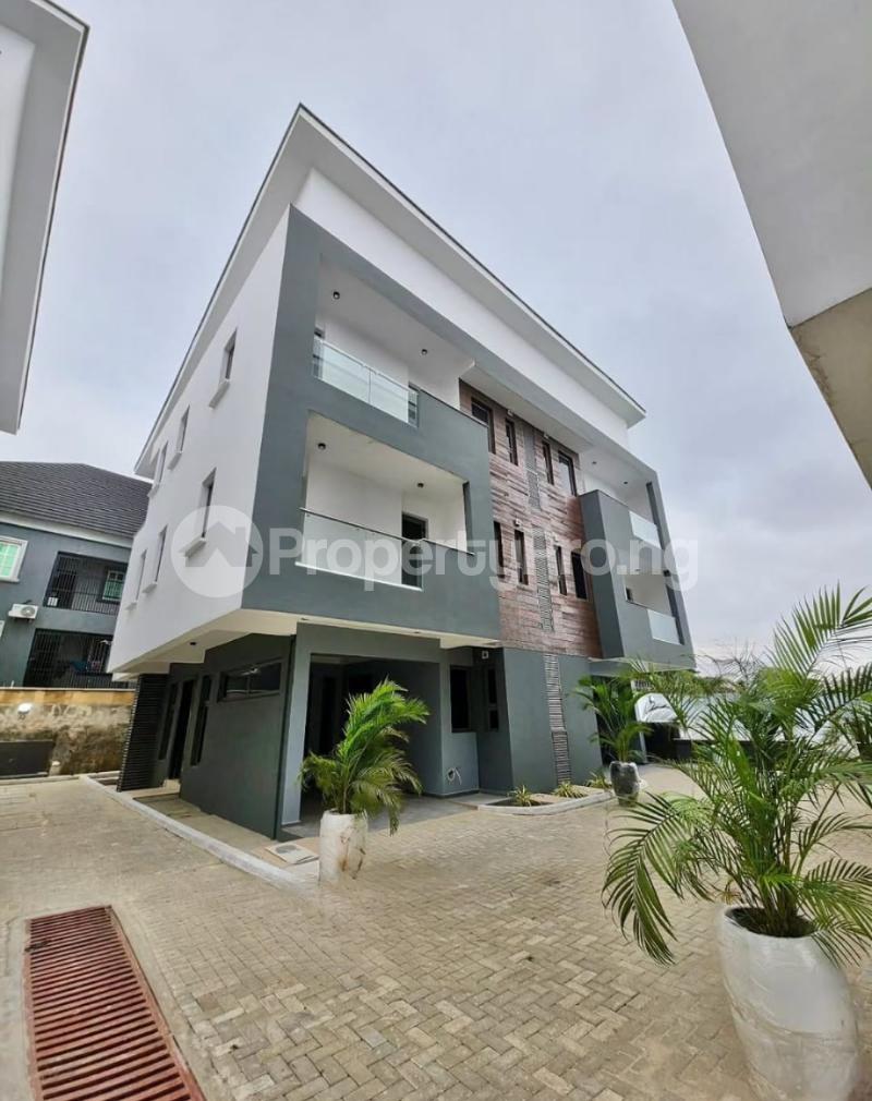 4 bedroom House for rent Ilupeju Lagos