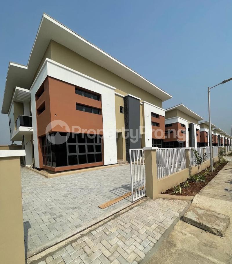 4 bedroom House for sale Phase 2 Ogudu Lagos