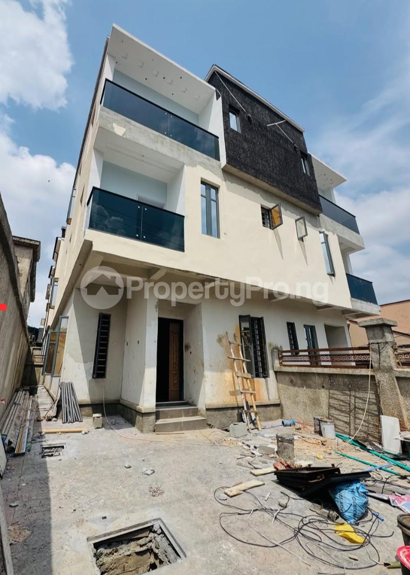 4 bedroom House for sale Ogba Lagos