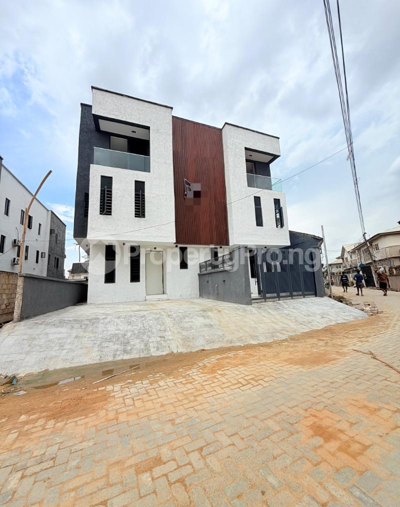 4 bedroom House for sale Gbagada Lagos