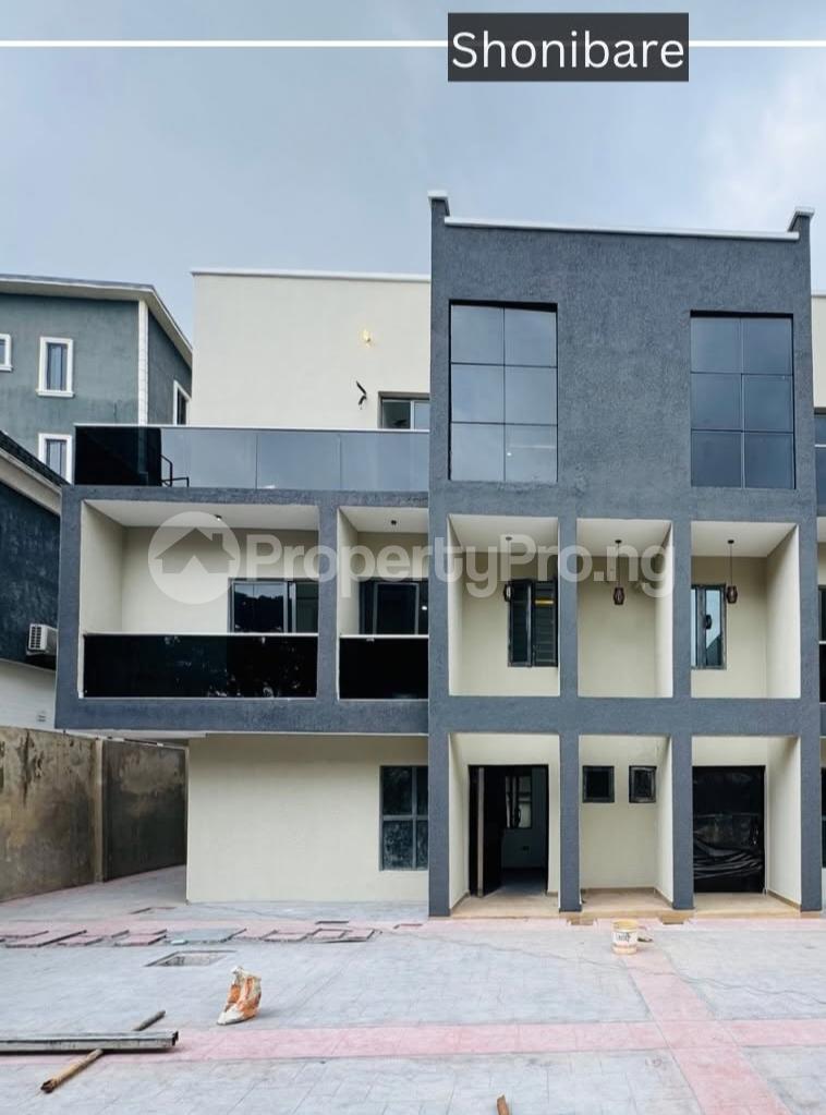 4 bedroom House for sale Shonibare Estate Maryland Lagos