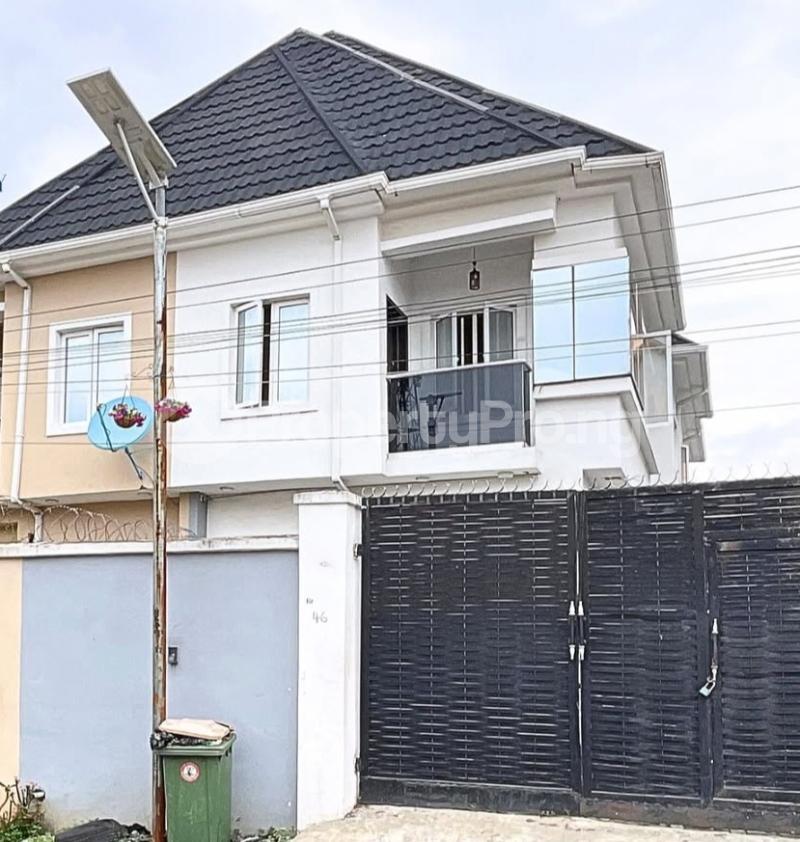 4 bedroom House for sale Surulere Lagos