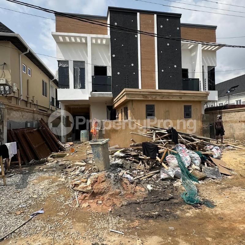 4 bedroom House for sale Surulere Lagos