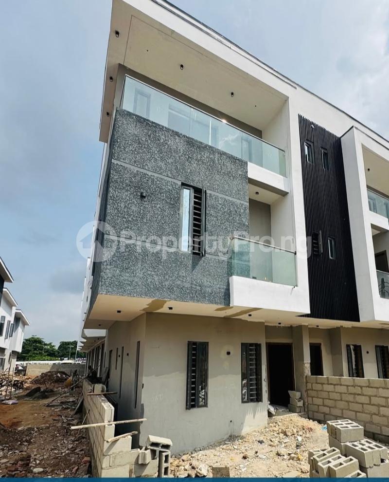 4 bedroom House for sale Phase 2 Est, Ogudu GRA Ogudu Lagos