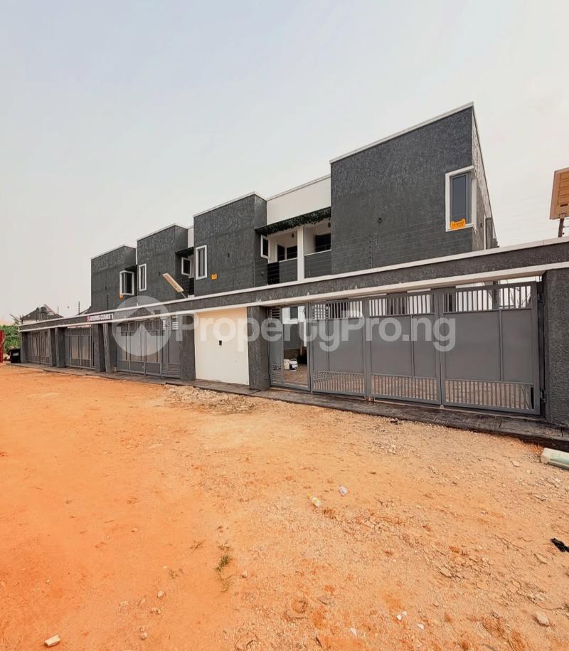 4 bedroom House for sale Mende Maryland Lagos