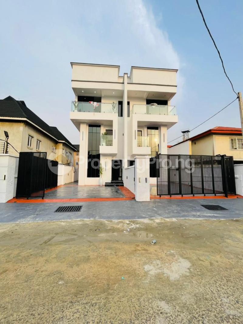 4 bedroom House for sale Adeniyi Jones Ikeja Lagos