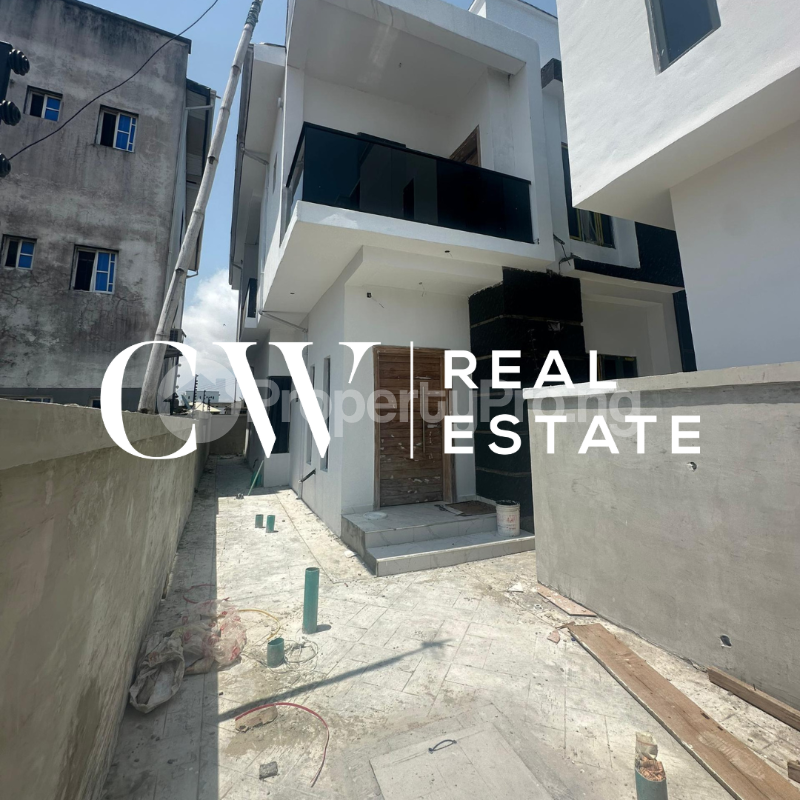 4 bedroom House for sale Ologolo Lekki Lagos