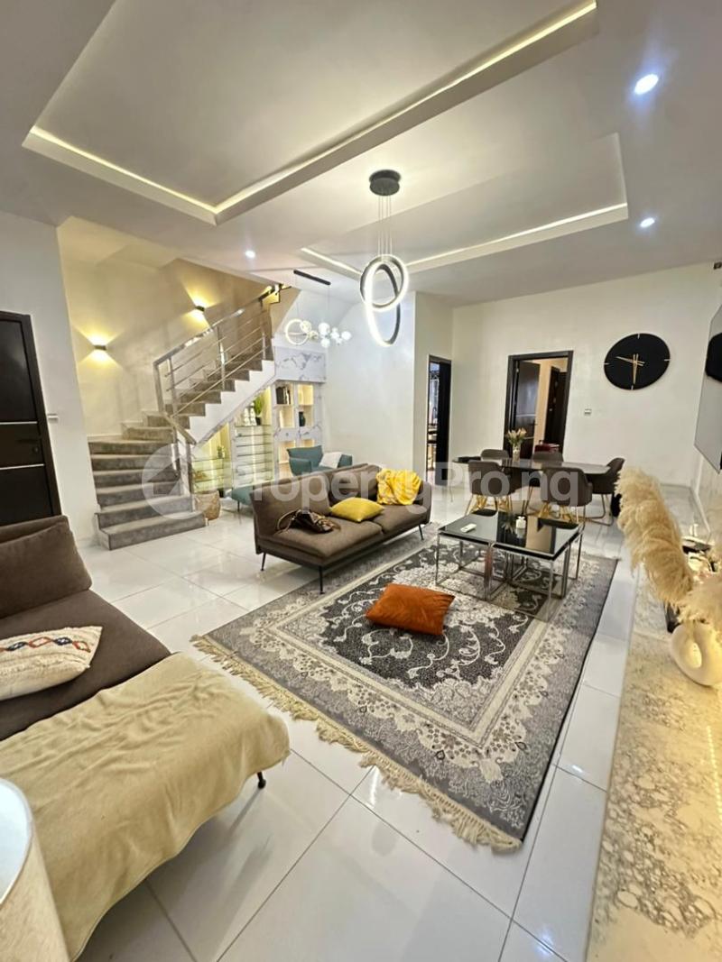 4 bedroom House for rent Estate Ikota Lekki Lagos