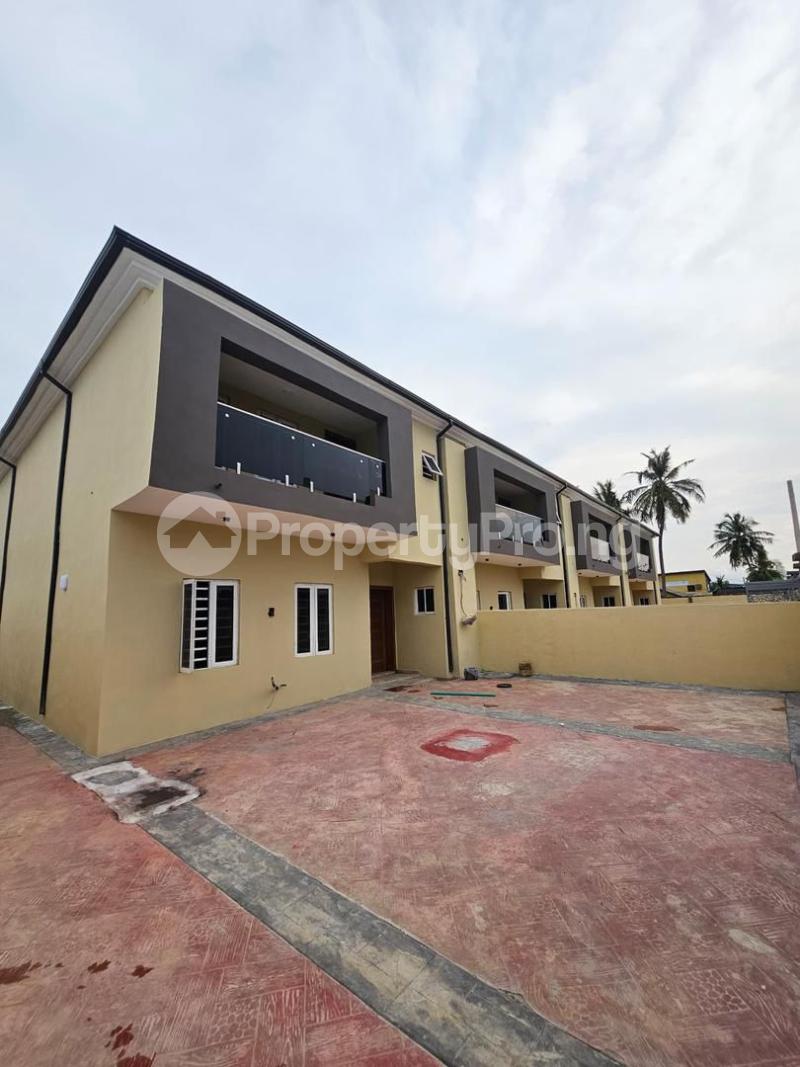 4 bedroom House for sale Secured Area Dopemu Agege Lagos