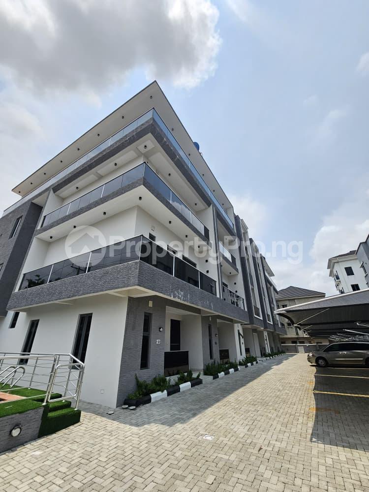 4 bedroom House for sale Estate ONIRU Victoria Island Lagos