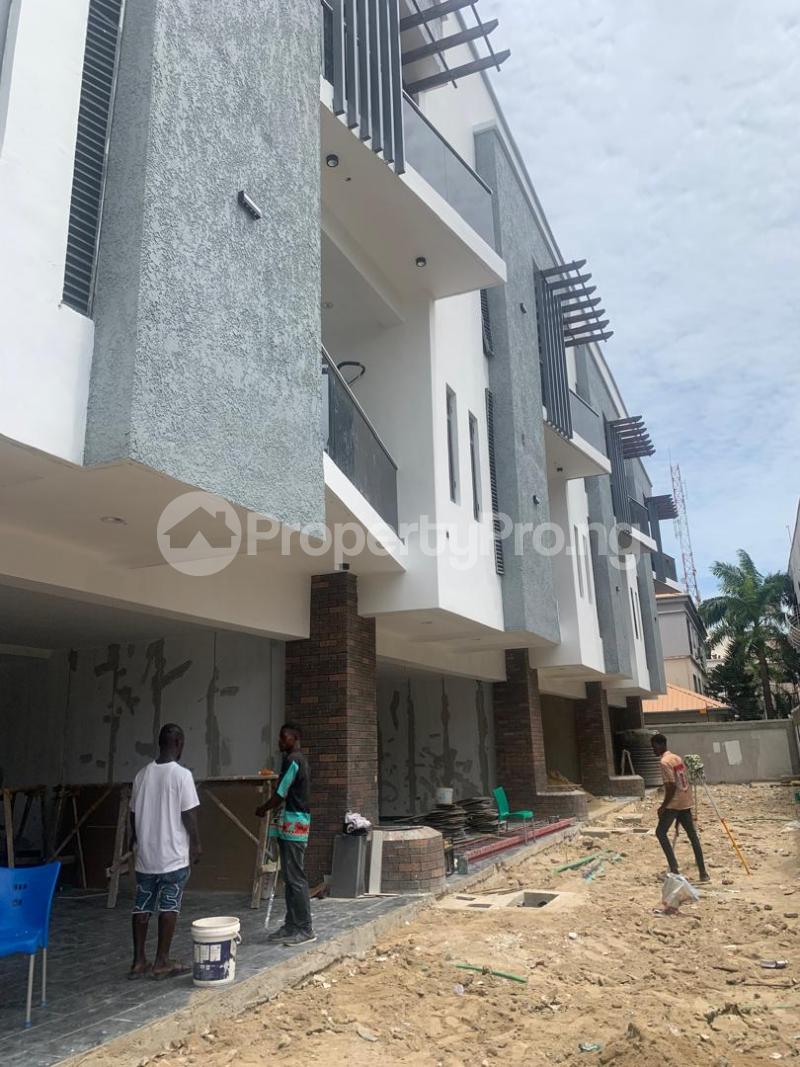 4 bedroom House for sale Palace Road ONIRU Victoria Island Lagos