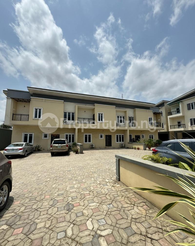 4 bedroom House for sale Ilupeju Lagos