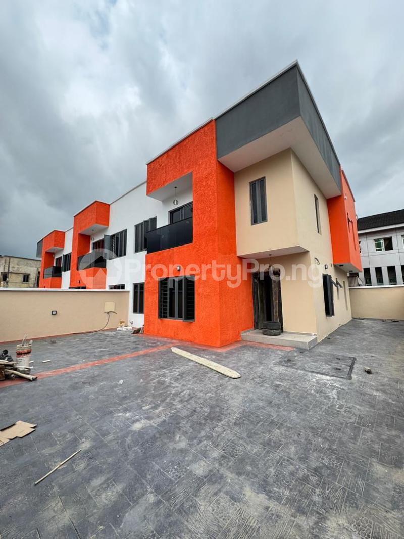 4 bedroom House for sale Millenuim/UPS Gbagada Lagos