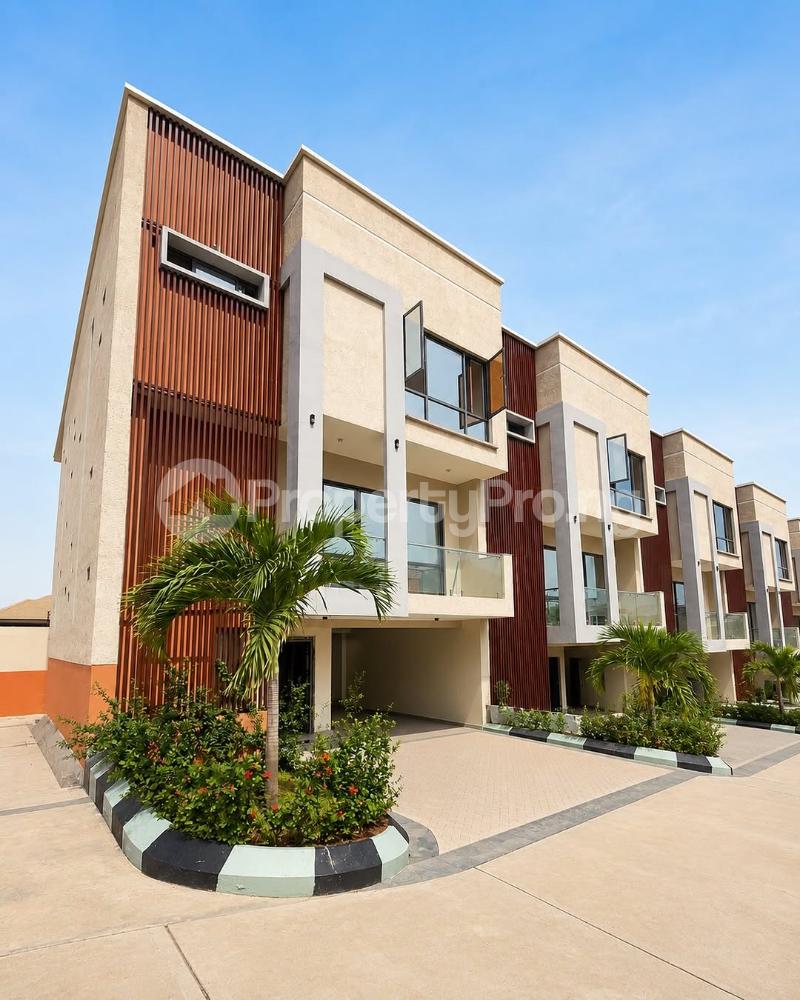 4 bedroom House for sale Omole phase 1 Ojodu Lagos