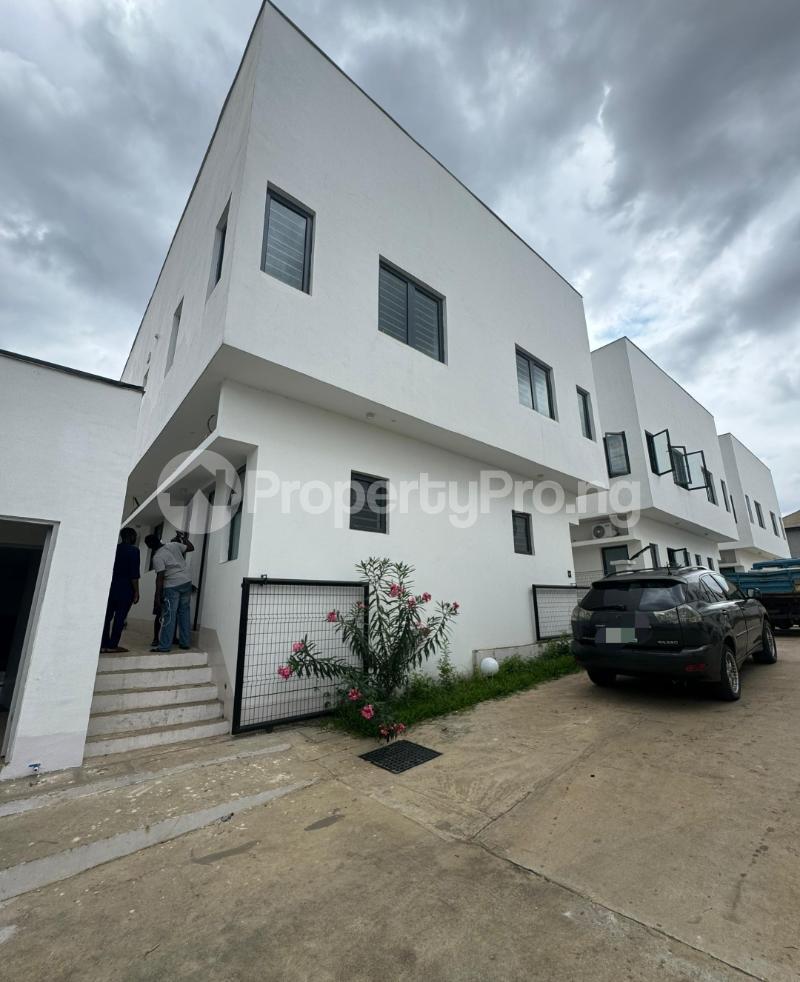 4 bedroom House for sale Agege Lagos