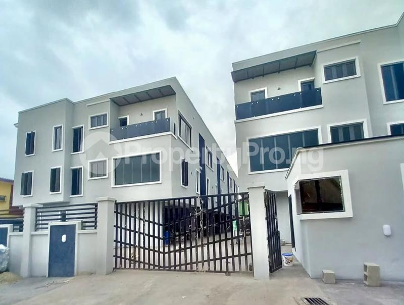 4 bedroom House for sale Ogba Lagos