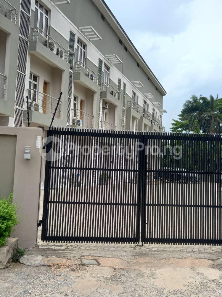 4 bedroom House for rent (behind Maryland Mall) Maryland Lagos