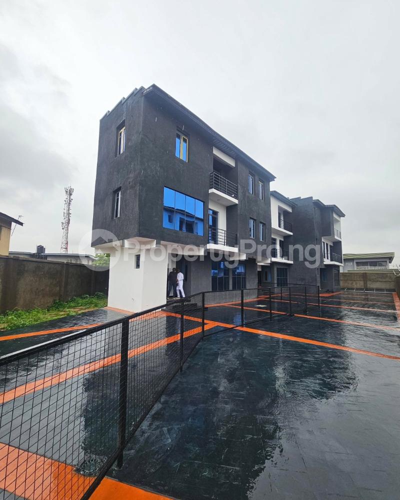4 bedroom House for sale Ogba Lagos
